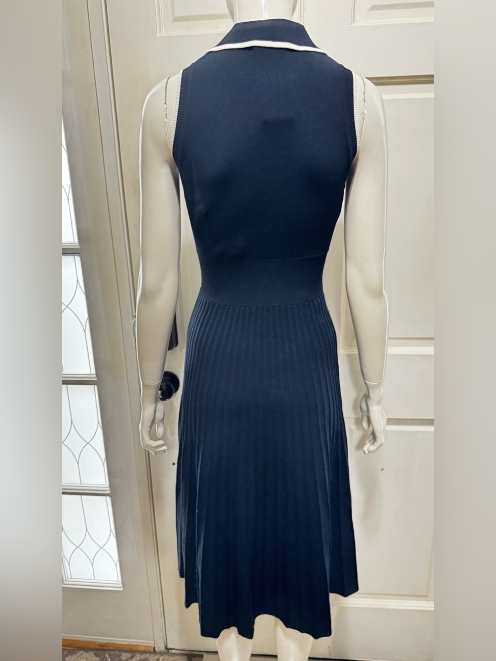 Veronica Beard Meralda Collared
Midi Dress in Navy Size XS - Picture 8 of 12